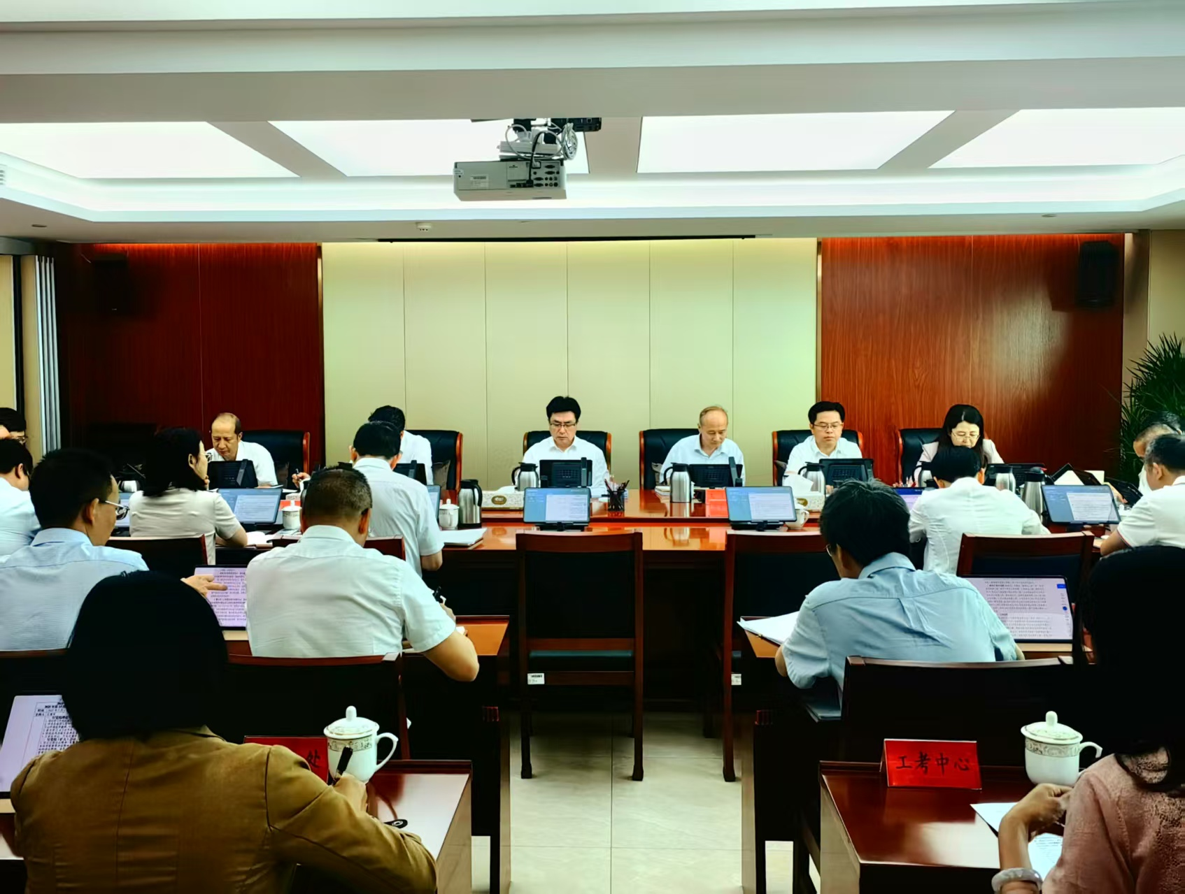 福建省人社厅举办深入贯彻中央八项规定精神学习教育读书班